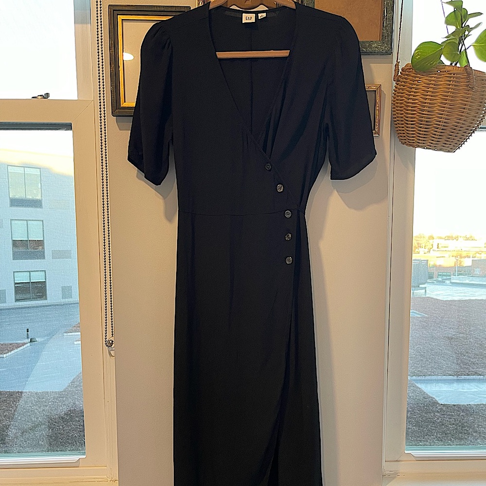 GAP Button & Tie Wrap Midi Dress